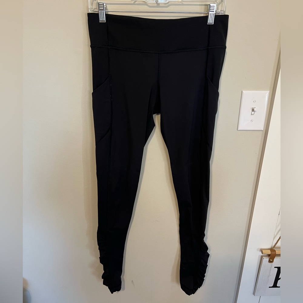 Lululemon Speed Tight Black High Rise Leggings with Pockets and Ruched Ankles - Picture 6 of 10